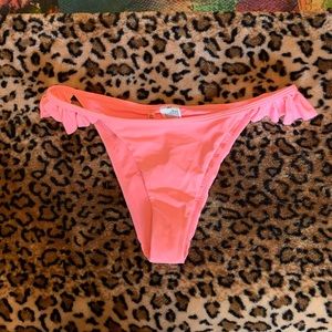 Peach bikini bottoms 🍑